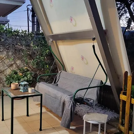 M&M Airport Stop Garden Apartment Spata  Exterior photo