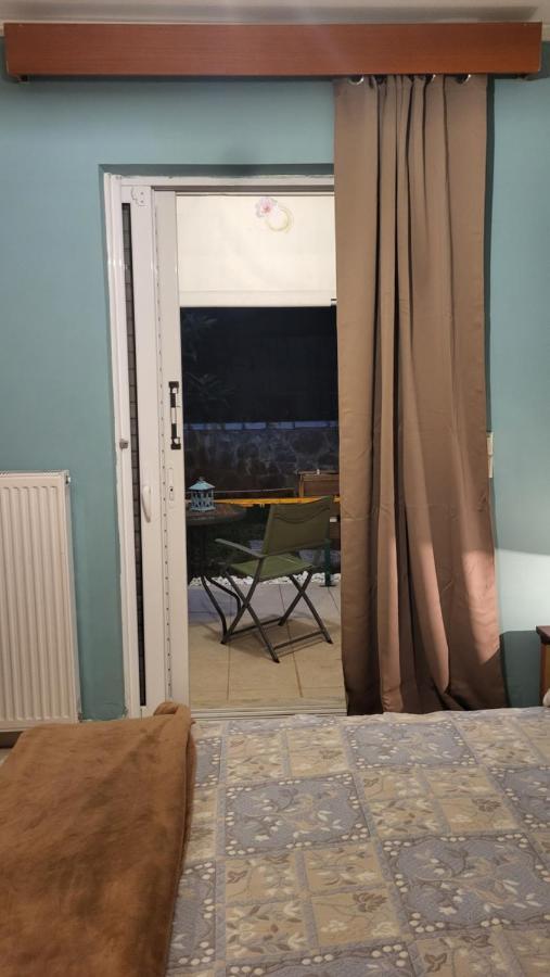 M&m Airport Stop Garden Apartment